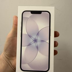 iphone 17e white , CRICKET CARRIER