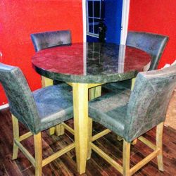 Kitchen Table With Four Chairs 
