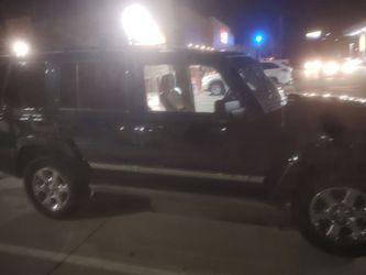 Jeep Commander blue