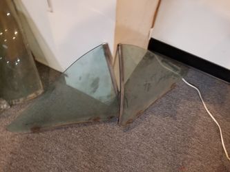 1967 Buick Riviera side window