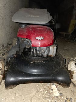Briggs & Stratton Gas Push Lawn Mower