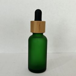 Green Glass Dropper Bottle – Cosmetic / Essential Oil Bottle