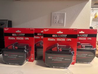 Milwaukee Battery Forge 12.0