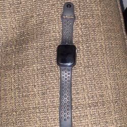 Apple Watch Series 5 Cellular 