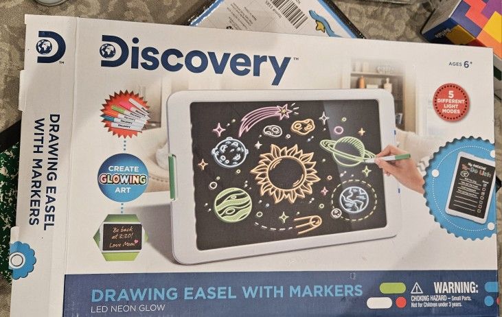 Discovery Kids Neon Glow Drawing Easel