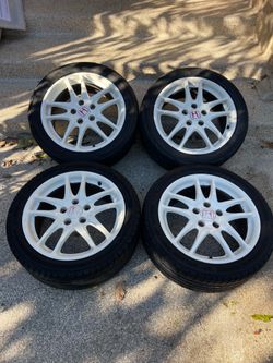 17 inch DC5 Intega Type R Wheels + Tires