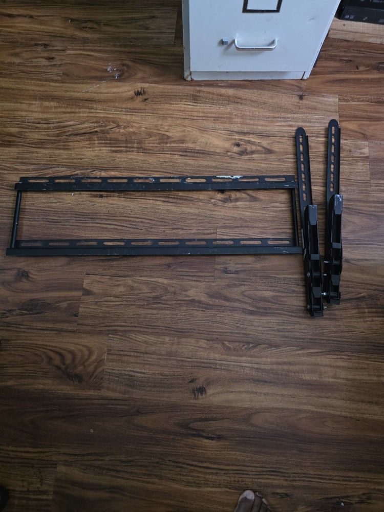 TV Mount Fits Up To 80"