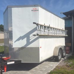 Tráiler Rock Solid 2022