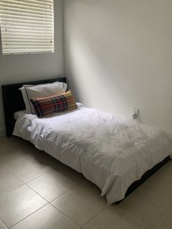 IKEA TWIN MALM BED IN BLACK And MEMORY FOAM MATTRESS. SEE DESCRIPTION. 