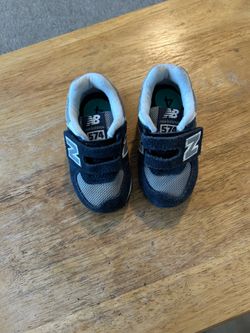 New Balance Sneakers Toddler Size 4 Navy and Grey Coloring