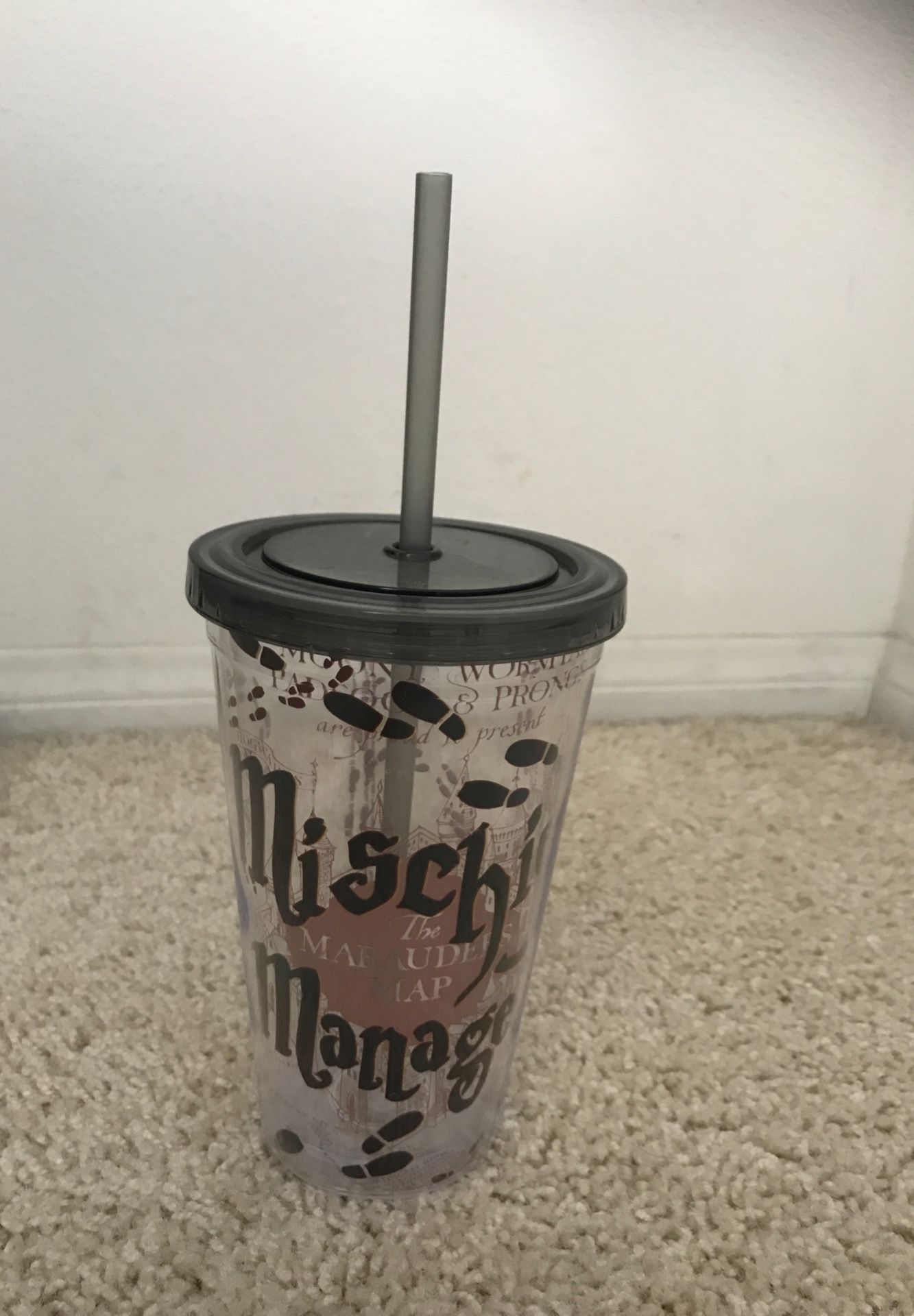 New without tags Harry Potter cup wit lid and straw