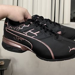 Black Puma Tazon 6 Sneaker Size 9 Women