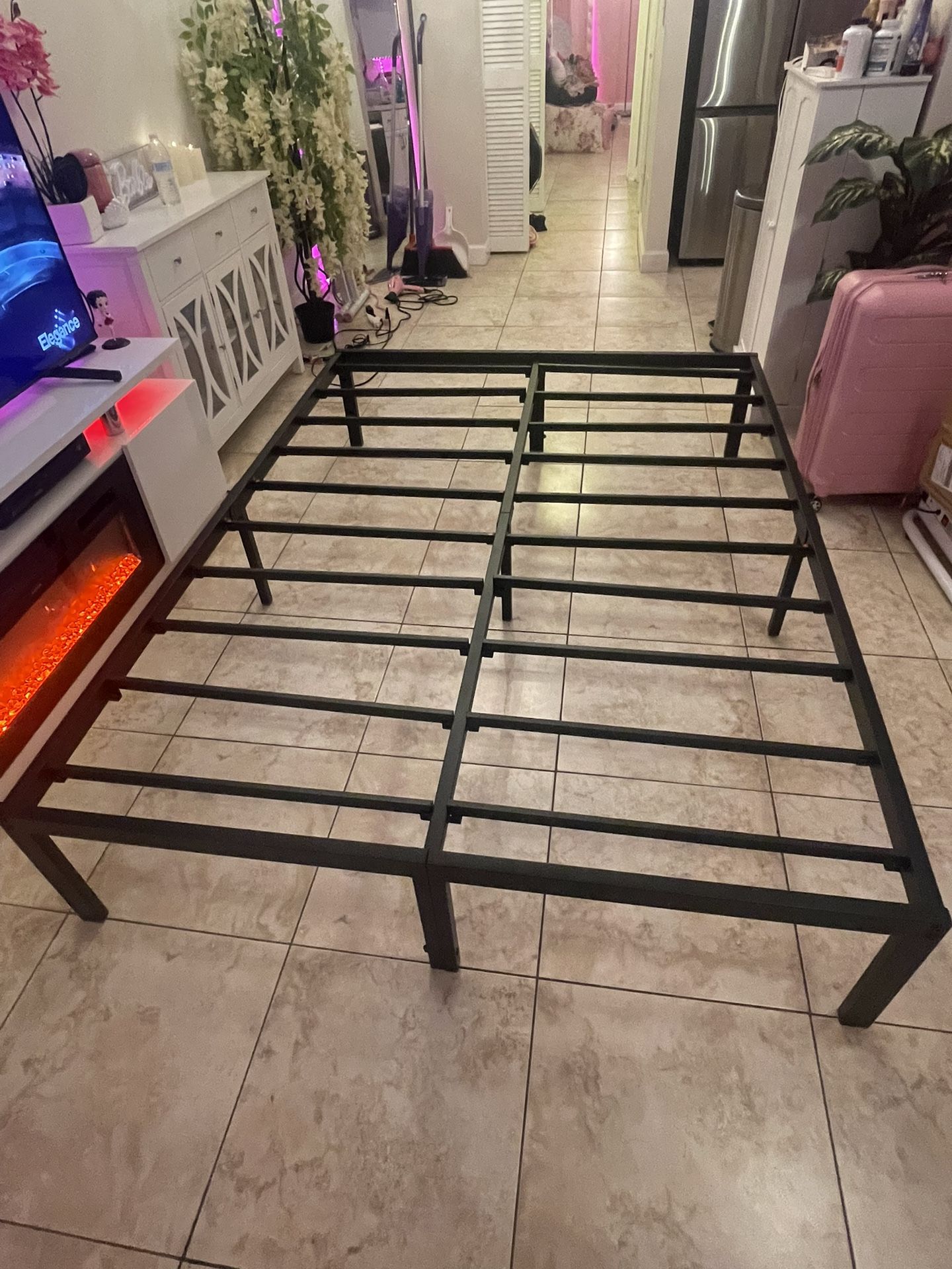 Full Size Metal Bed Frame In Perfect Condition