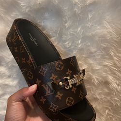 Louis Vuitton Slides