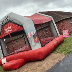 Bounce House 