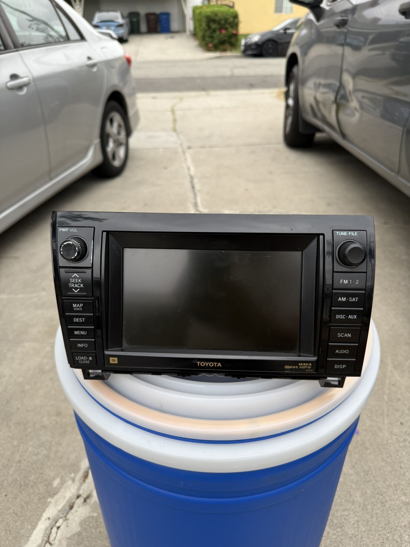 Toyota JBL Navigation Radio HeadUnit