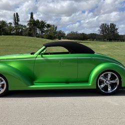 1937 Ford Roadster 
