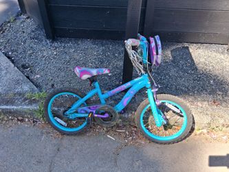 Girls bike