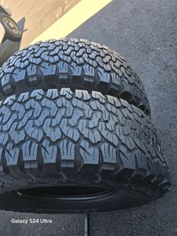 Only 2 Used Tires Lt37x12.50r17 Bfgoodrich k02 $200.00 Both