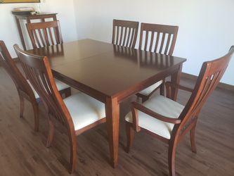 Dining room set