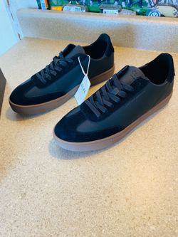CLAE MENS Black SHOES “Deane “ size 10