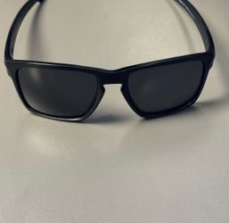 Oakley Sliver XL Sunglasses – Model OO9(contact info removed) – Matte/Polished Black Frame with Dark Grey Lenses – Pre-Owned Excellent Condition Authe