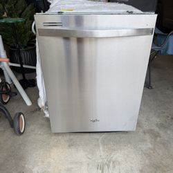 Whirlpool Dishwasher