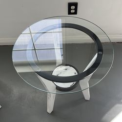 Modern Round Glass Side Tables – Set of 2