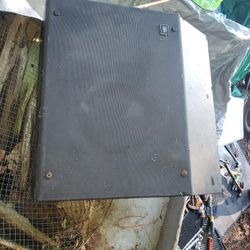  JBL 8330 Cinema SurroundIndustrial Series Model 8330
Impedance 8 Ohms Serial A 111262