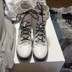 Juicy Couture Boots 