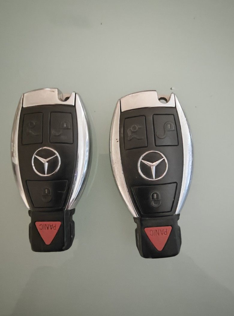 2014 Mercedes Key Fob