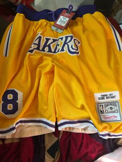 Lakers shorts xl