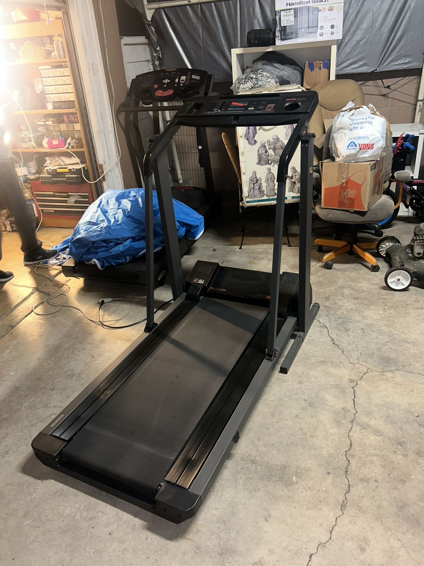 Pro Form 585 TL Treadmill
