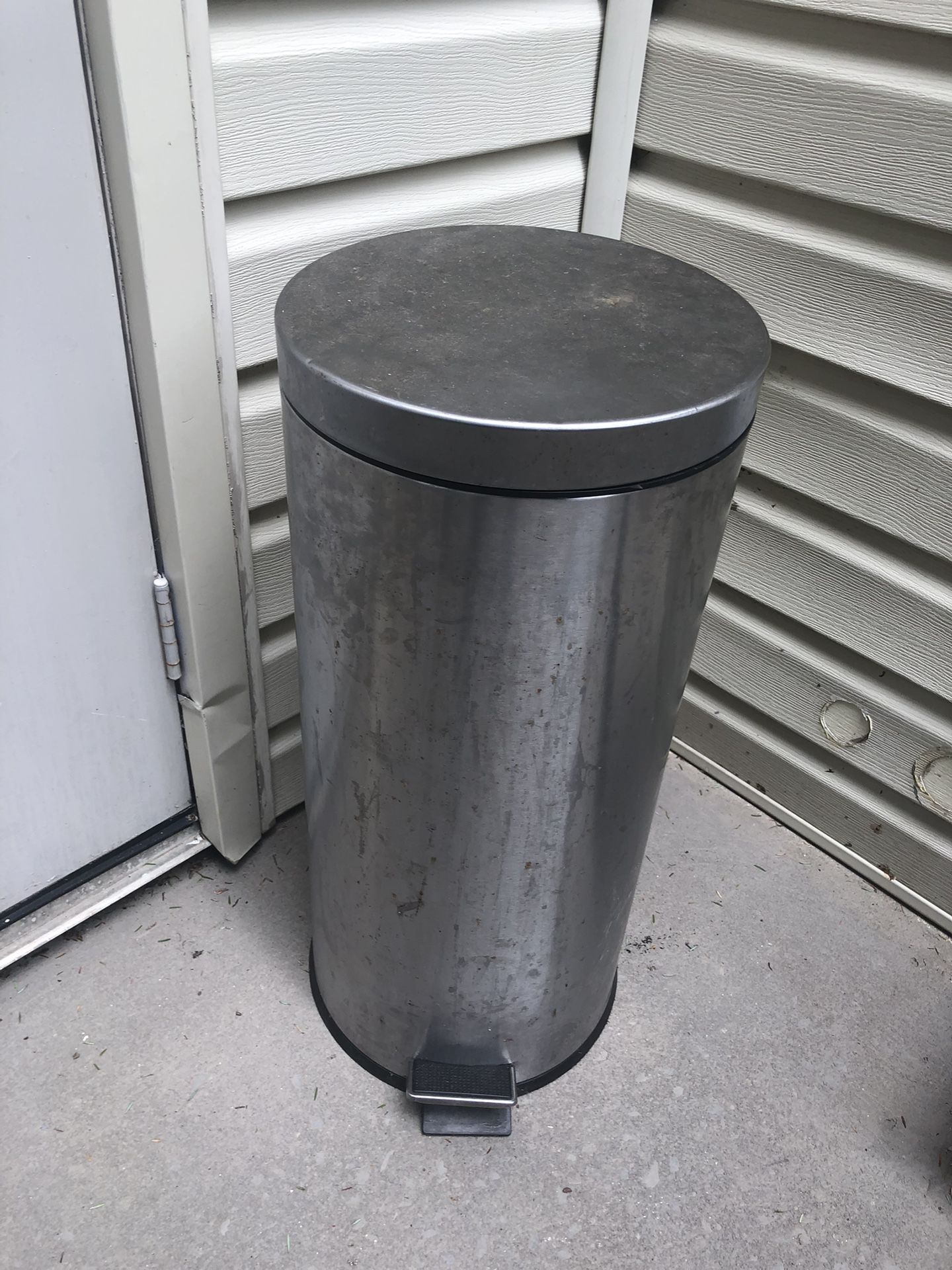 Nice Stainless Trash Can