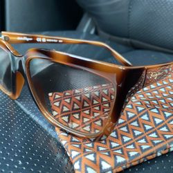 Ferragamo Sunglasses 
