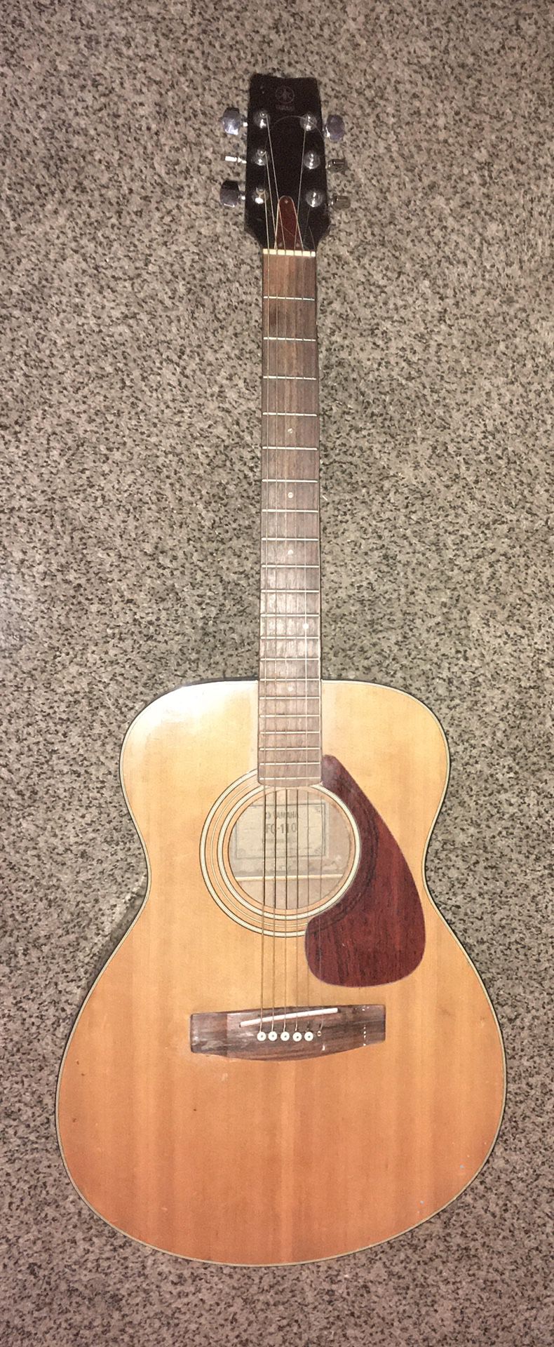 Yamaha FG-110 guitar for Sale in Chinese Camp, CA - OfferUp