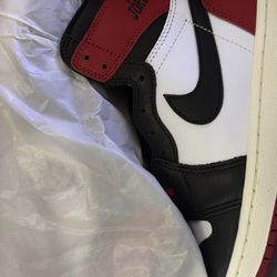 Jordan 1 “Black Toe Reimagined” 9.5