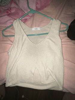 Crop Top With Cut In Middle