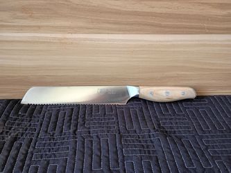 WALLOP 8-inch Serrated Bread Knife