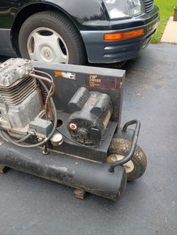 Bullet air compressor