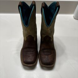 Girl Ariat Boots