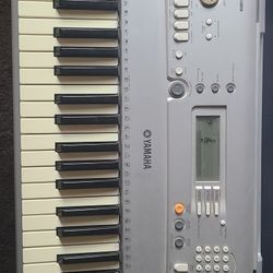Yamaha YPT-300 Keyboard ($140)