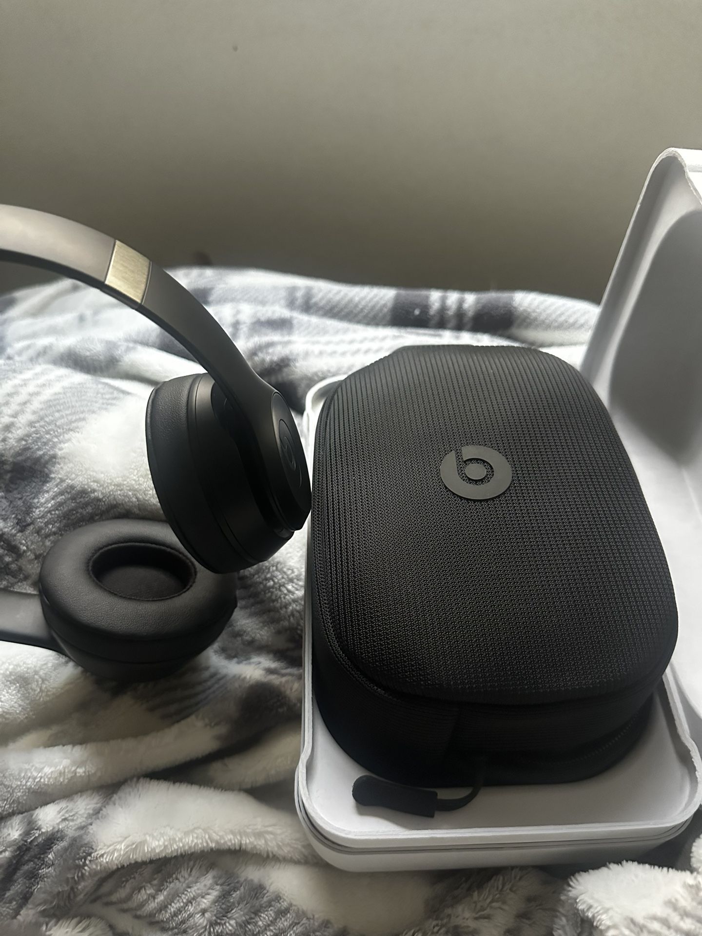Beats Solo 4 Black🔥