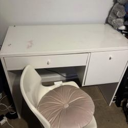 Makeup Vanity And Chair