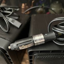 BOSE Roommate II Powered Bookshelf Speakers