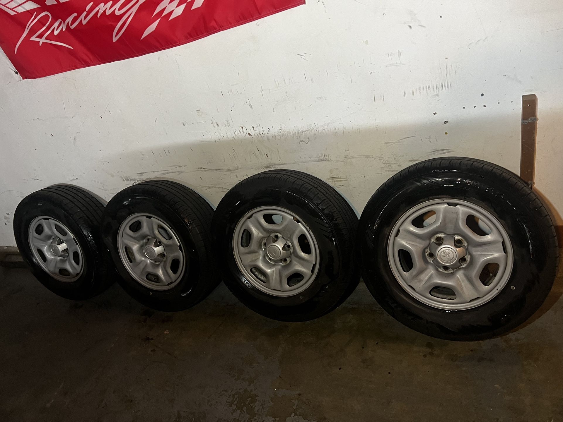 Toyota Tacoma Wheels & Tires 5x114.3
