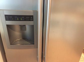 LG Stainless Steel Refrigerator Like Brand New!!!!