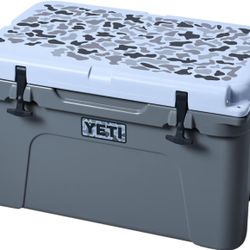 YETI TUNDRA 45 **BRAND NEW**