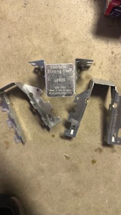 Simpson Strong-Tie LUS26 Joist Hangers