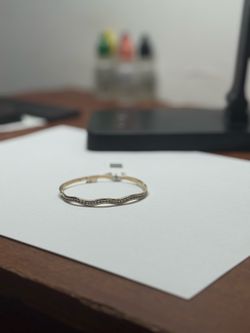 14KT yellow gold bangle
